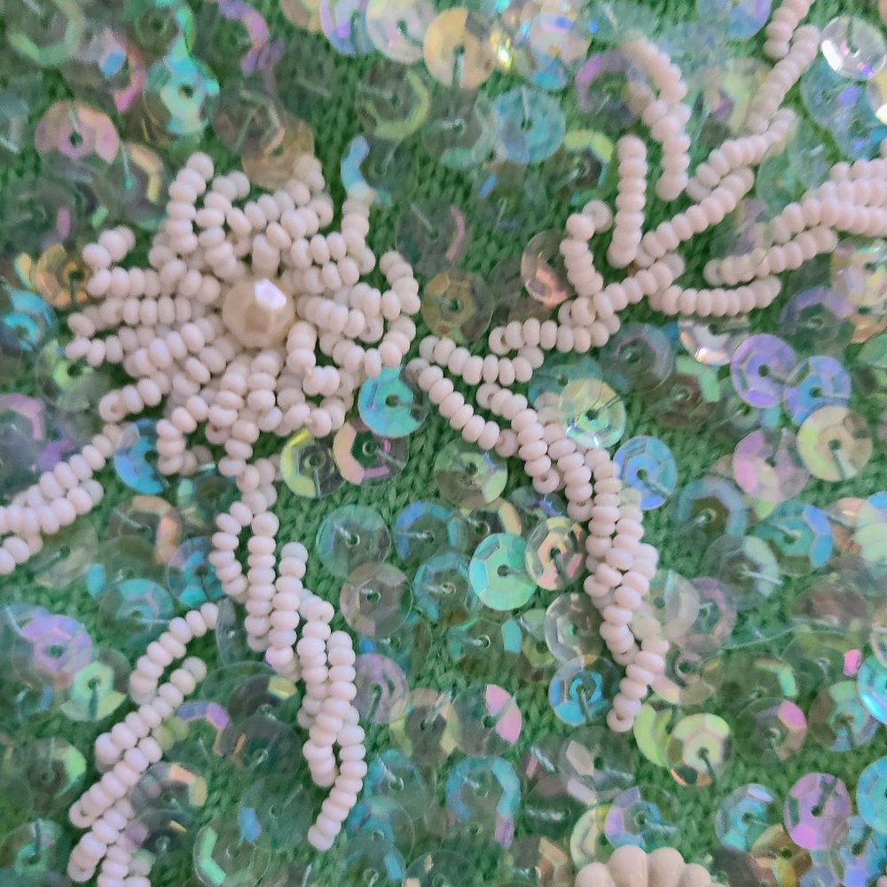 Vintage Beautiful Beaded Sequined Sleeveless Sweater